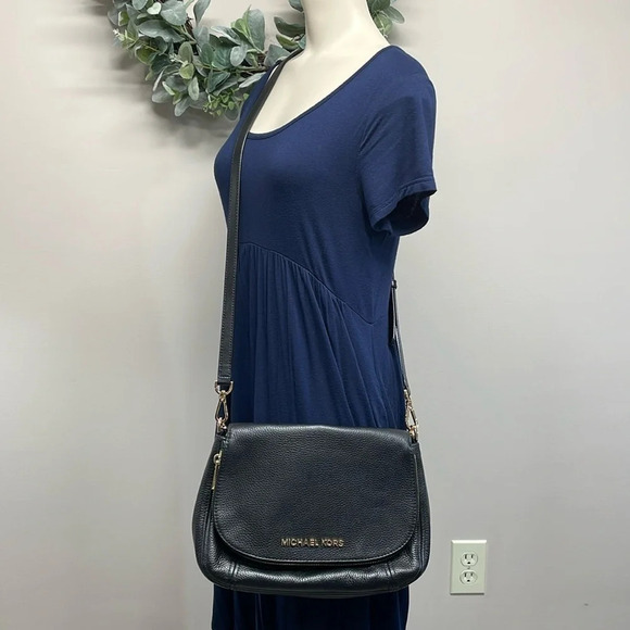 NWOT Michael Kors Bedford Convertible Flap Crossbody Shoulder Bag Black Leather - Picture 2 of 16